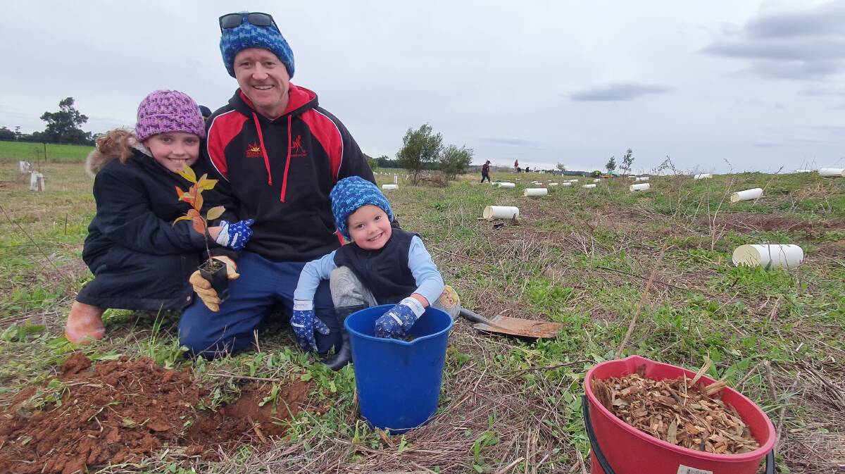 Kieran Deland with Beth and Ollie at 2022 Parkes National Tree Day. Picture supplied